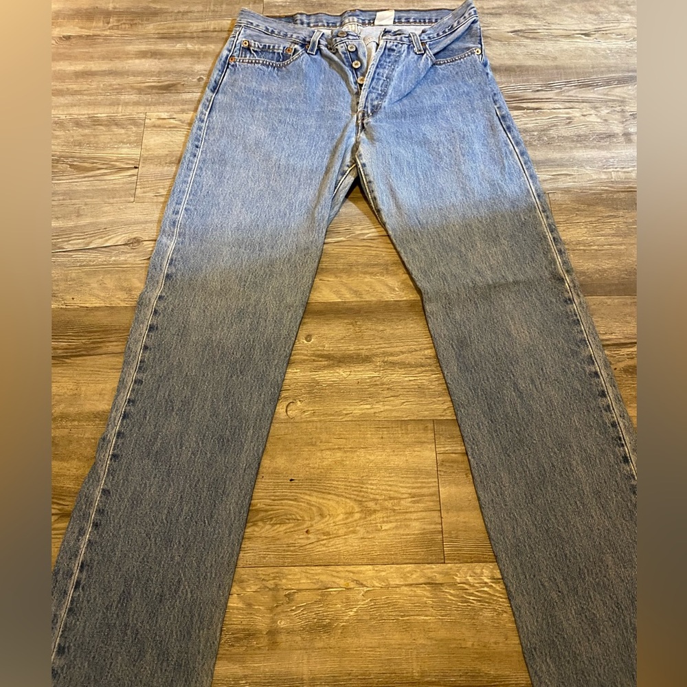levis